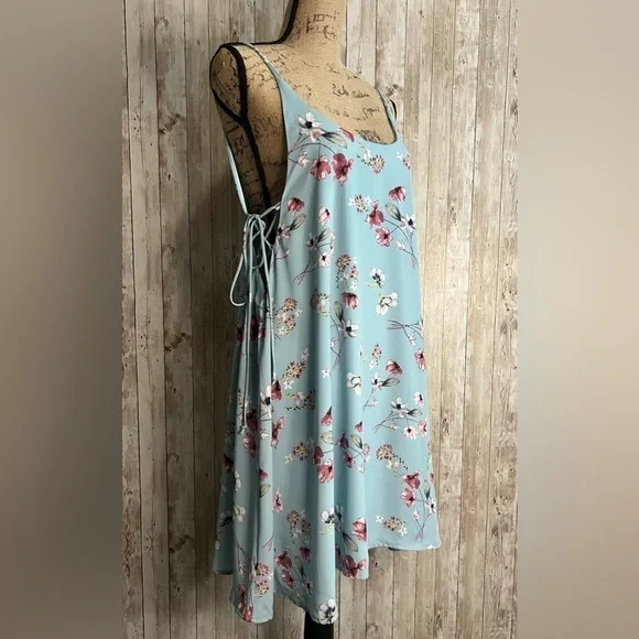 By Together Blue Floral Spaghetti Strap Mini Dress - Picture 2 of 6